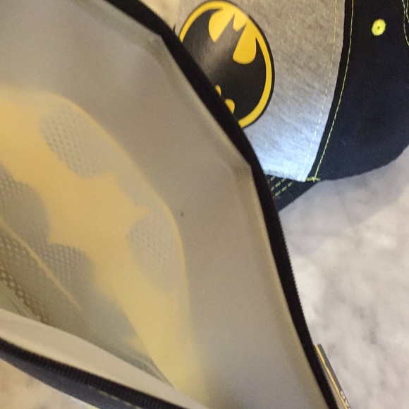 Batman Kids Summer Special Bundle /New - Picture 6 of 7